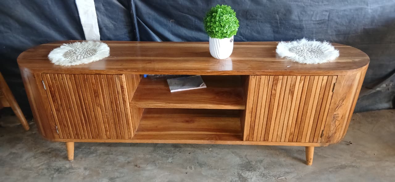 Cabinet TV Unit